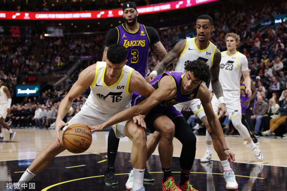 她已经就此 她已经就此